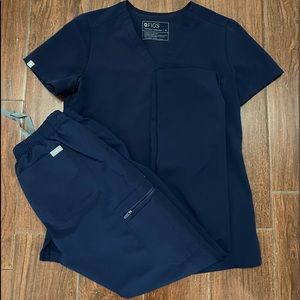 FIGS womens navy scrubs